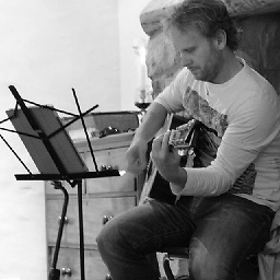 Deon Van Zyl