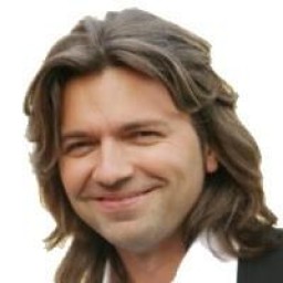 ДМИТРИЙ МАЛИКОВ